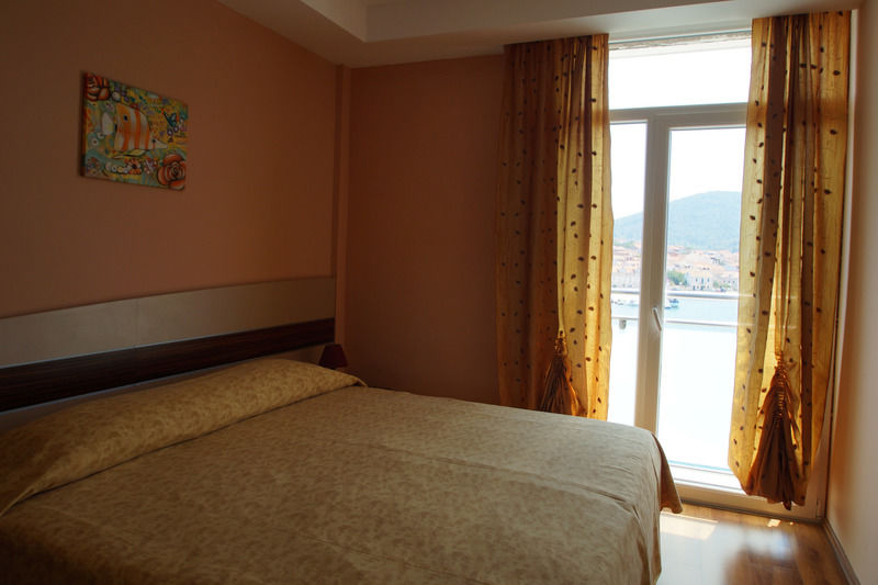 Hotel Posejdon Vela Luka Exterior foto